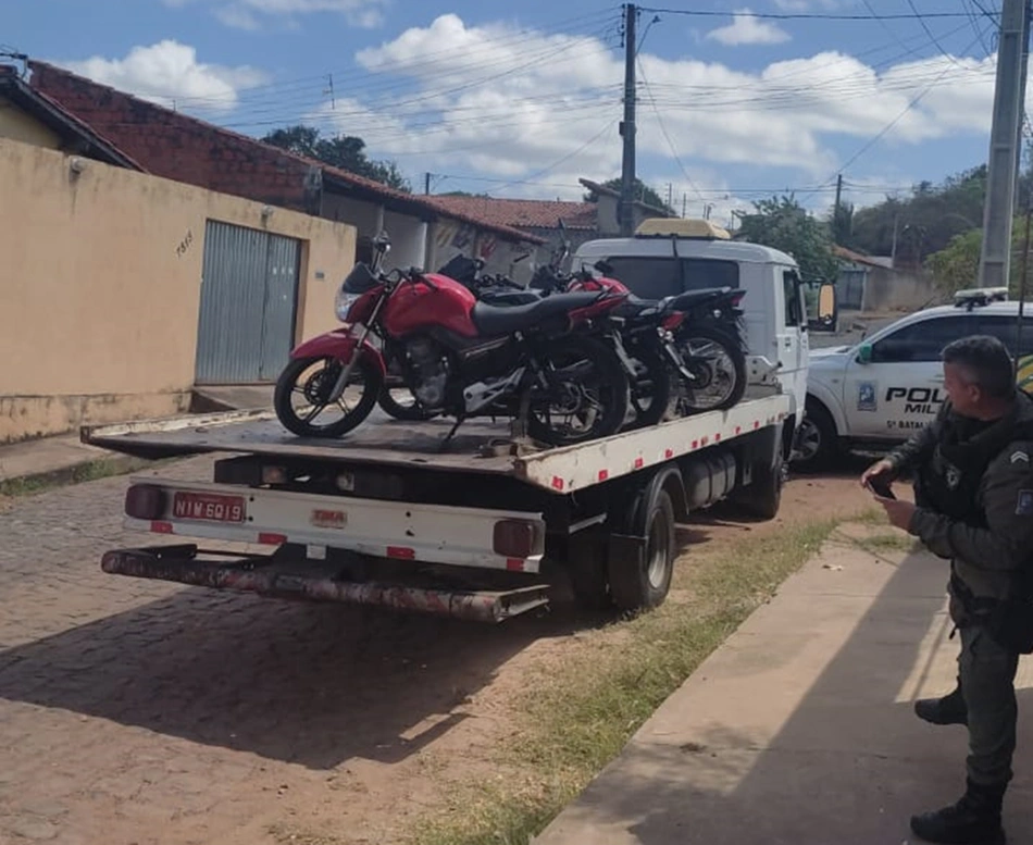 Polícia Militar recuperou quatro motocicletas roubadas nesta segunda-feira (11), na zona leste de Teresina