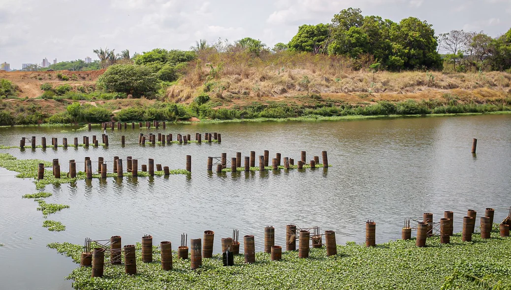 Ponte da UFPI abandonada