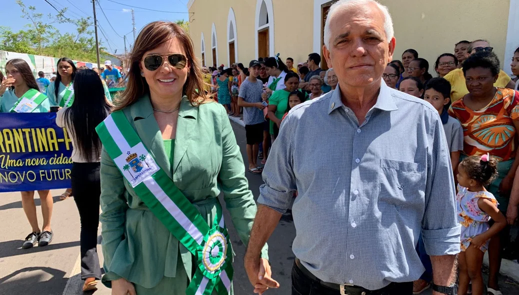 Prefeita de Esperantina Ivanária Sampaio e o vice-governador do estado do Piauí, Themístocles Filho