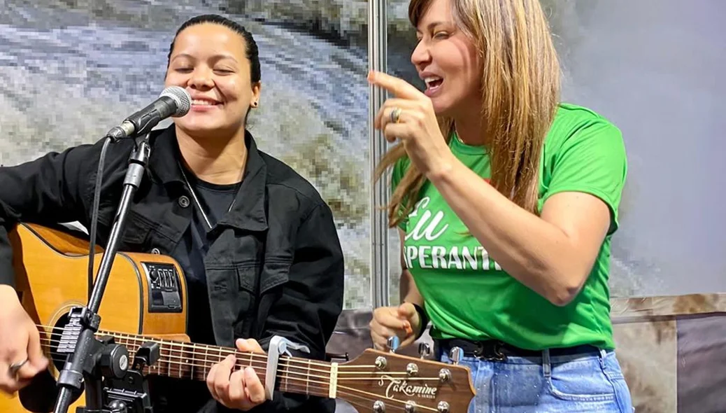 Prefeita Ivanária durante a Feira dos Municípios