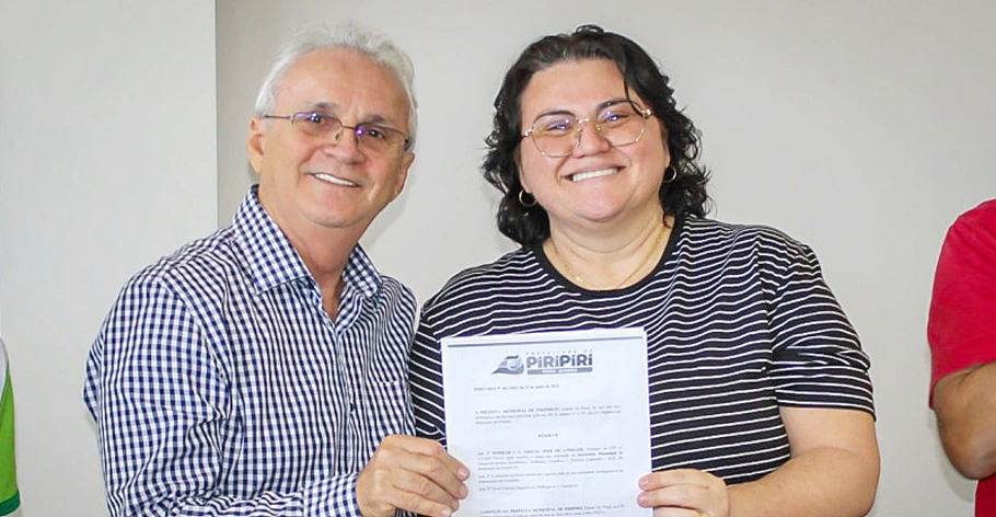 Prefeita Jôve Oliveira e ex-prefeito Odival Andrade