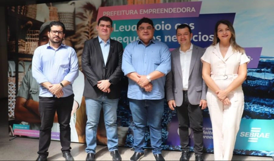 Prefeito de Altos comparece ao lançamento Prêmio Sebrae Prefeitura Empreendedora