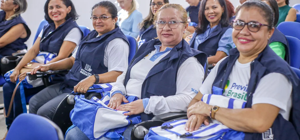 Prefeito participa da cerimônia do Programa Saúde com Agente