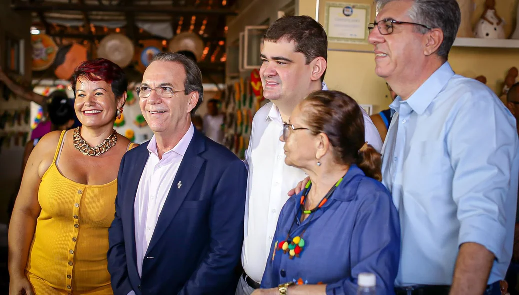 Presidente do Sebrae nacional durante visita ao Pólo Cerâmico do Poti Velho