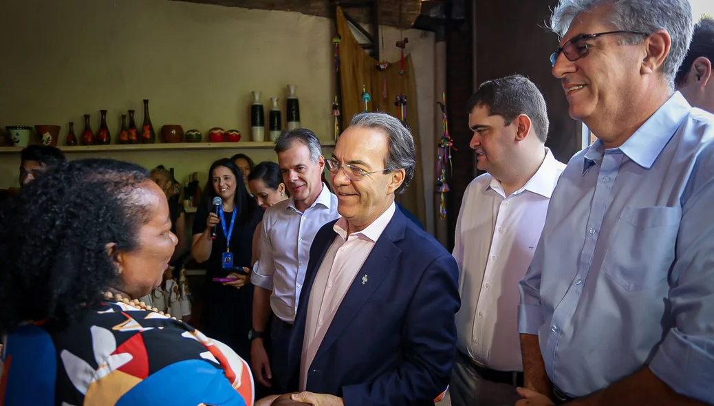 Presidente do Sebrae nacional durante visita ao Poti Velho