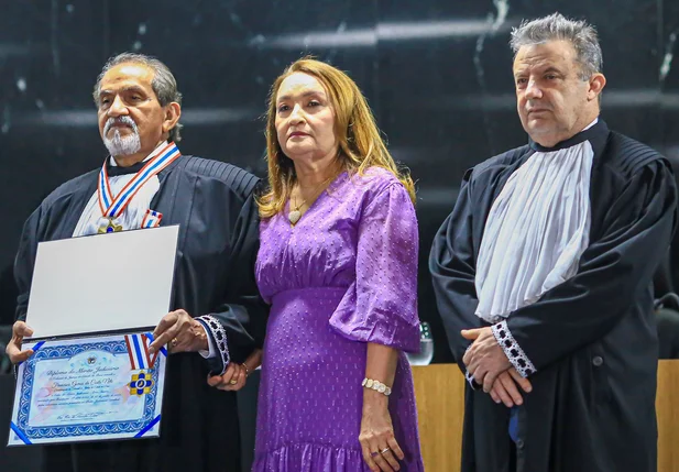 Presidente do TJ-PI deu posse ao desembargador Costa Neto