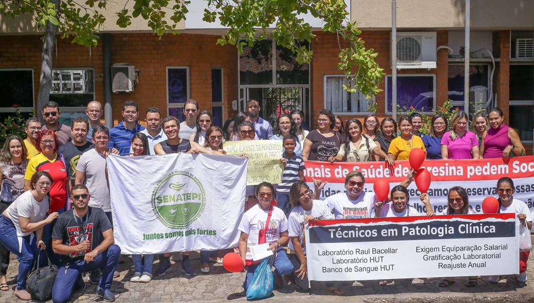Profissionais da saúde em protesto