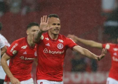 Renê marcou o gol da virada do Internacional em cima do São Paulo