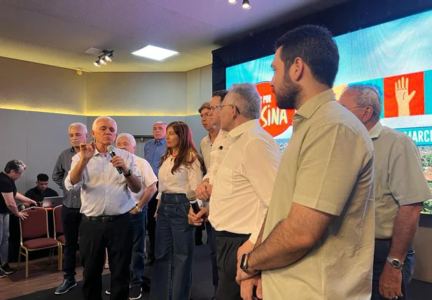 Reunião do médico Paulo Márcio