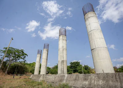 Torres de estrutura da Ponte da UFPI estão inacabadas