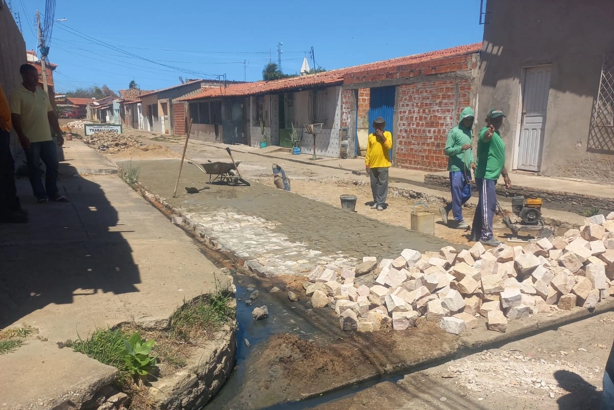 Trabalho reestrutura ruas e avenidas de Campo Maior