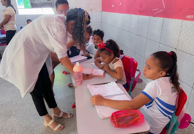UBS realiza vacinação na Unidade Escolar Enir Guerra de Macêdo da cidade de Curimatá