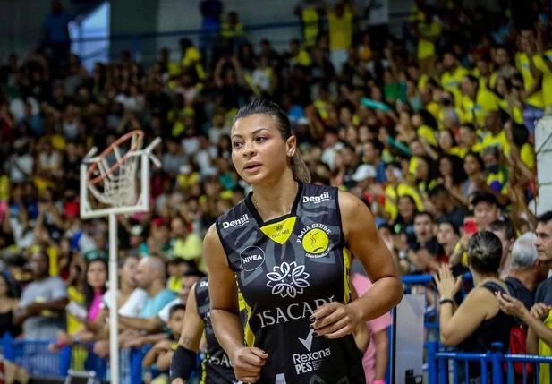 Walewska Oliveira morre aos 43 anos
