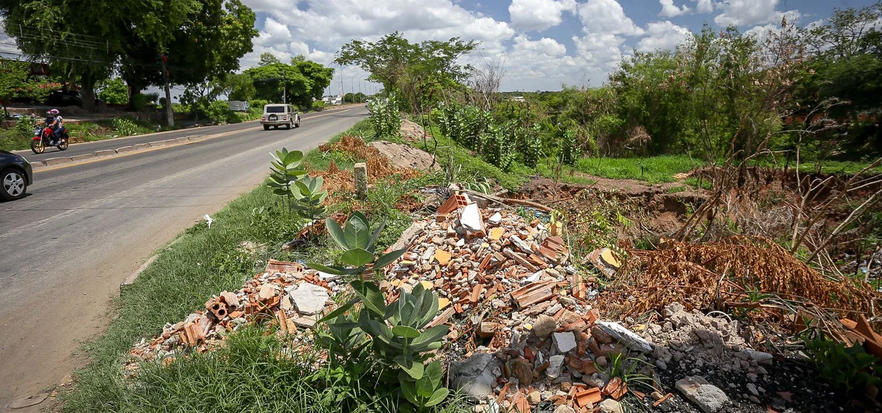 A ponte liga as zona sul e sudeste de Teresina