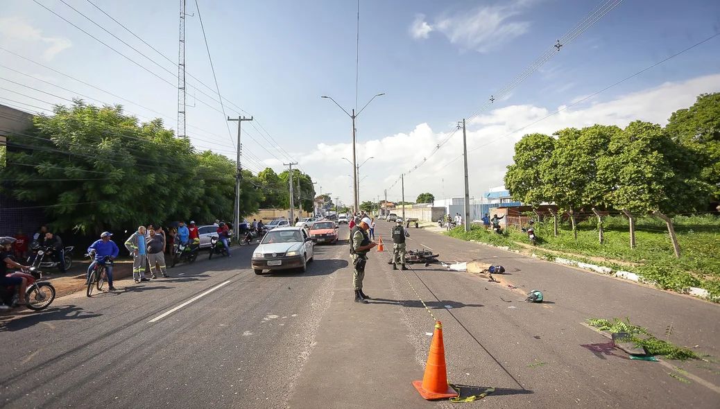 Acidente aconteceu na Av. Nicanor Barreto