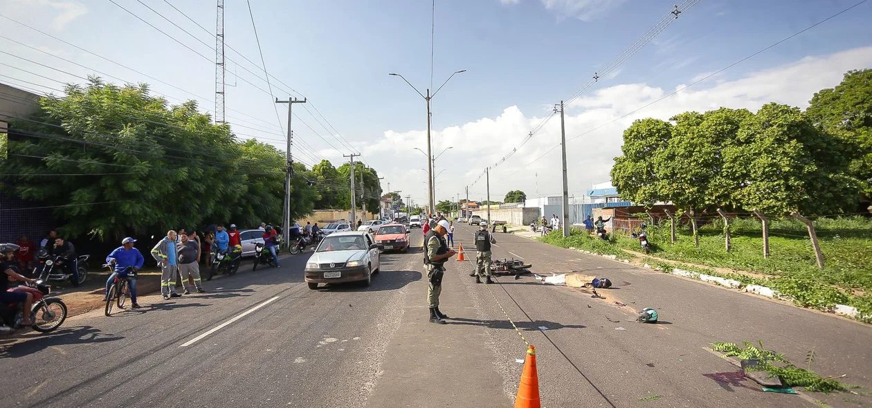 Acidente aconteceu na Av. Nicanor Barreto