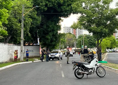 Acidente na Avenida Dom Severino, próximo à Ponte Estaiada
