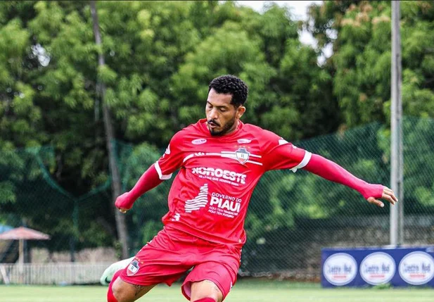 André Penalva deixa River e assina com Sergipe