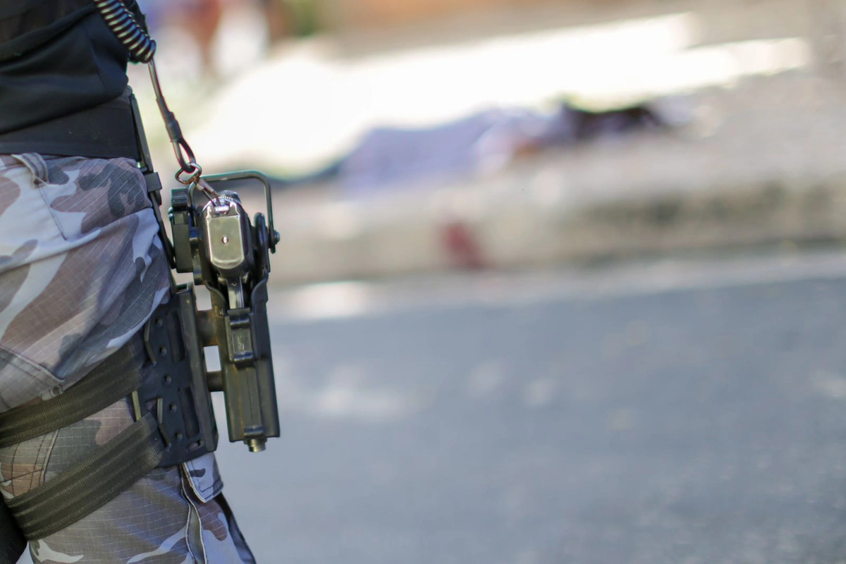 Arma de fogo de uso policial