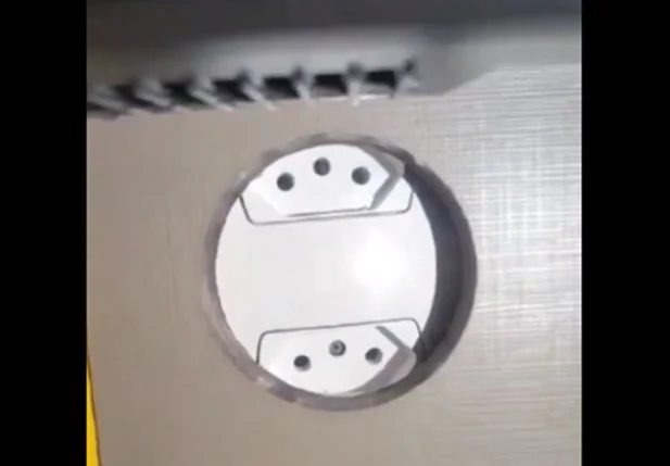 Câmera escondida em quarto de resort em Pernambuco
