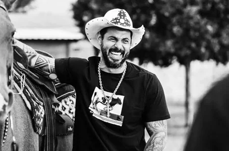 Cantor João Carreiro morre aos 41 anos