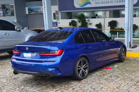 Dentro da BMW haviam cinco pessoas, e apenas uma delas sobreviveu