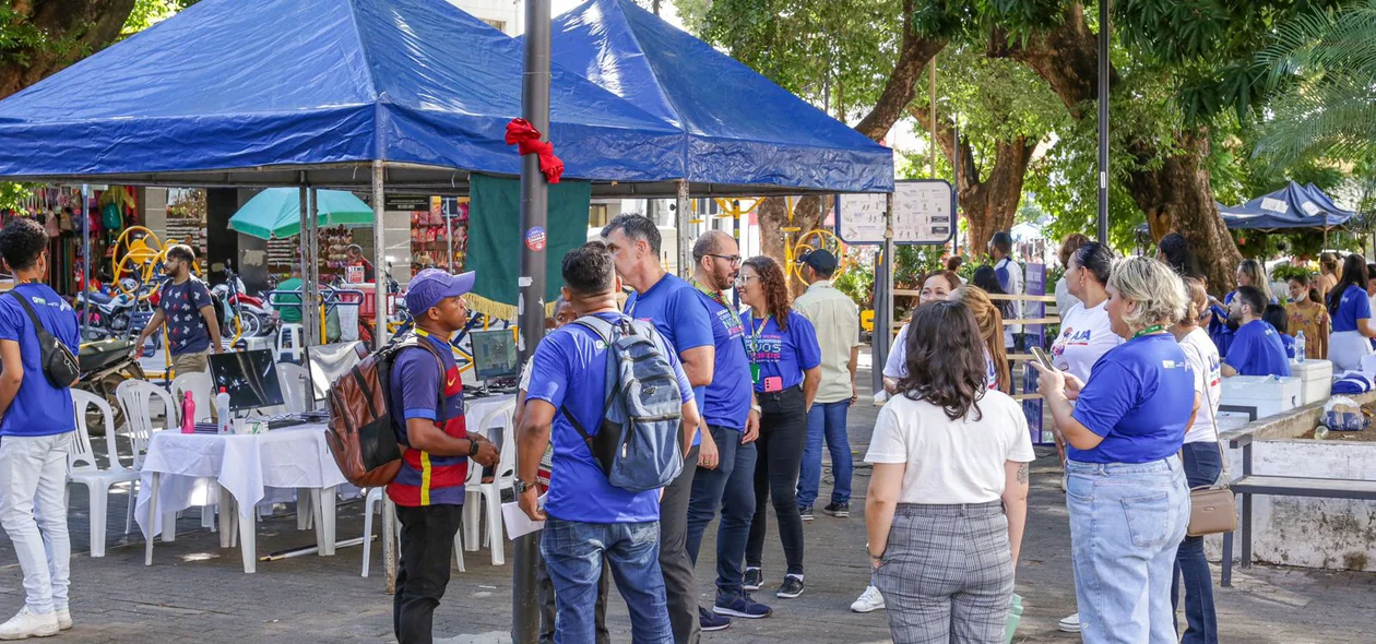 Dia D de matrículas escolares no Piauí acontece na Praça Rio Branco