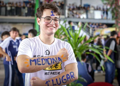 Eduardo Ramos Milheiro, de 17 anos, aprovado em 1º lugar para Medicina na UFPI