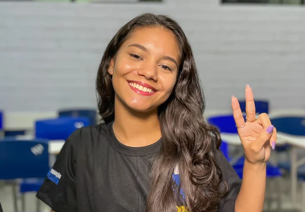 Estudante nota mil na redação do Enem, Milena Martins