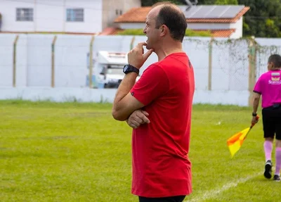 Fernando Agostini, técnico do Corisabbá
