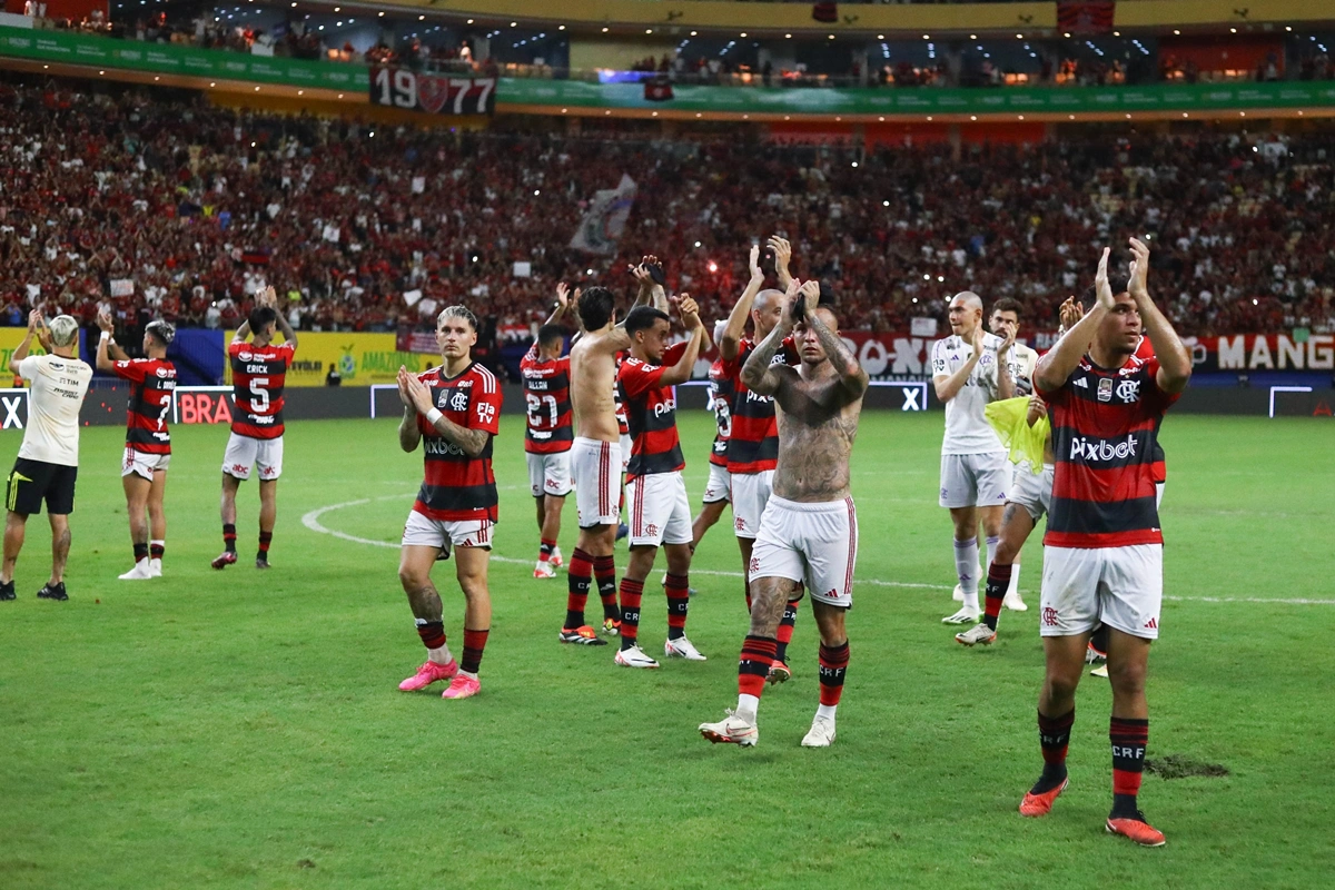 Flamengo goleira Audax-Rio na estreia do Campeonato Carioca