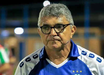 Flávio Araújo, treinador do Altos