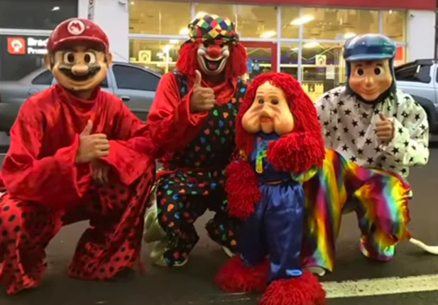 Gael e integrantes da Carreta Furacão