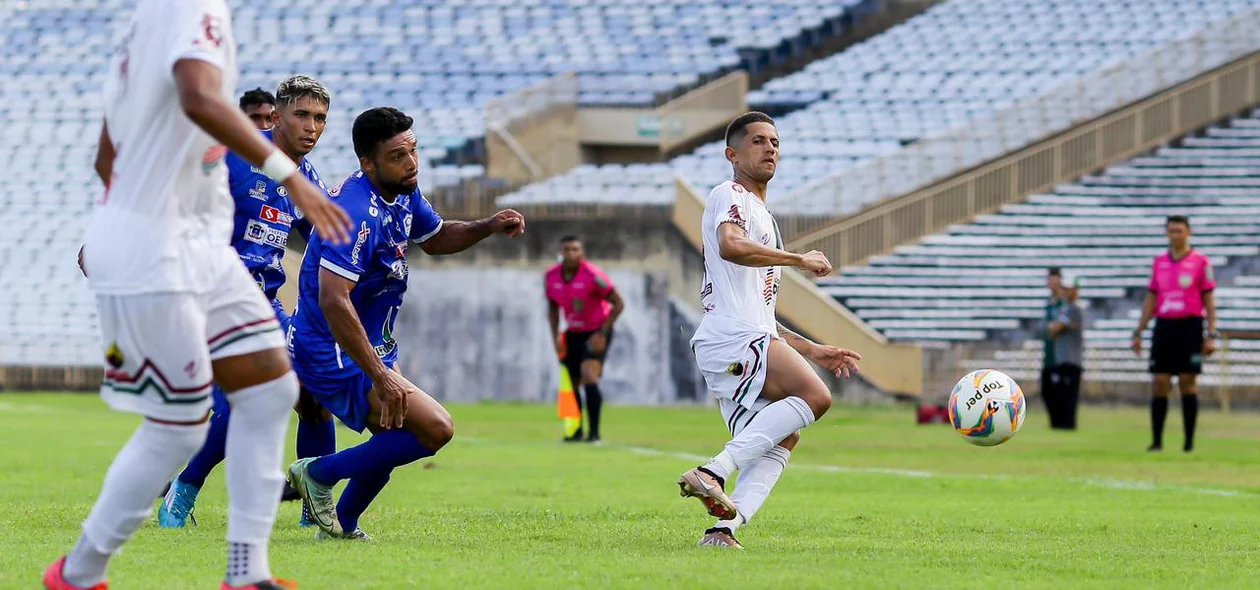 Jogo aconteceu no Albertão neste domingo