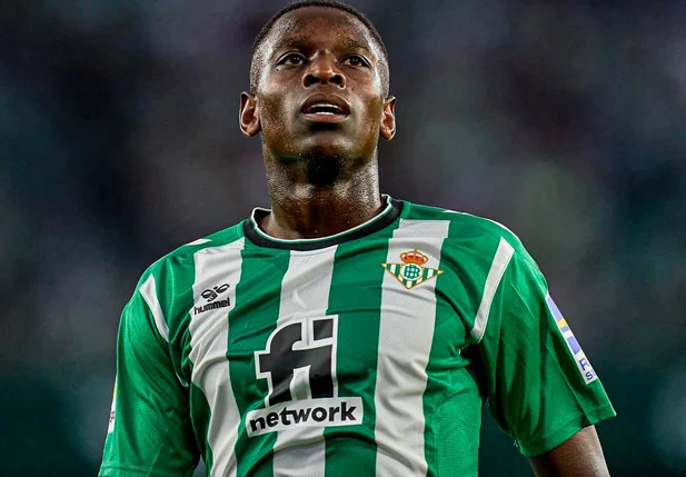 Luiz Henrique, do Betis é alvo do Flamengo na janela de transferências de janeiro