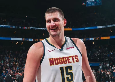 Nikola Jokic foi o destaque da partida ao garantir a vitória do Nuggets