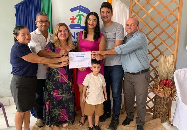 Novos conselheiros tutelares são empossados