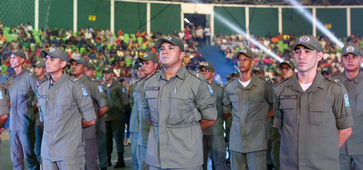 Novos soldados da Polícia Militar