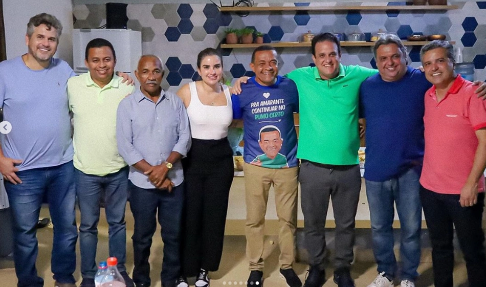 Petistas, emedebistas e progressistas durante lançamento do pré-candidato à Prefeitura de Amarante