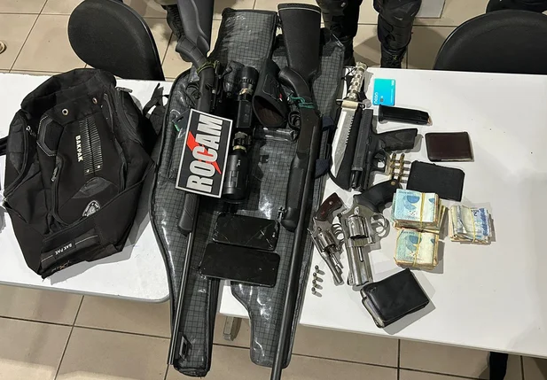 Policiais apreenderam R$ 12 mil roubados de escritório de contabilidade