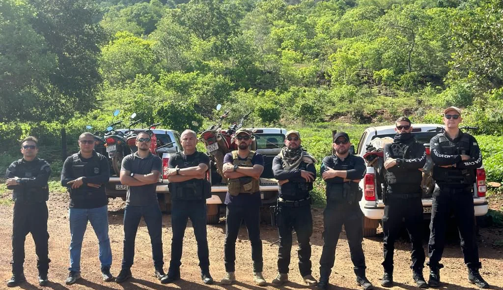 Policiais civis durante a Operação Picos