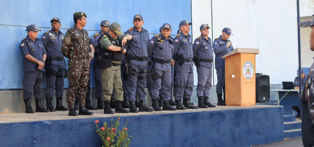 Policiais militares se reúnem em solenidade no 11º Batalhão