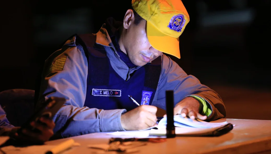 Policial militar durante Operação Picos