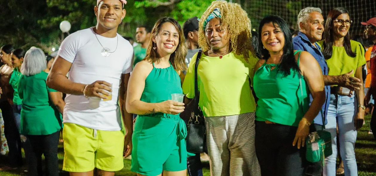 População presente na confraternização