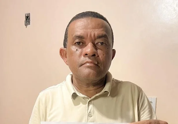 Professor Adriano Silva foi vítima de racismo