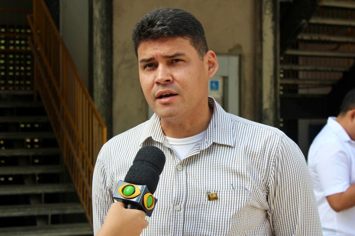 Professor Reinaldo Ximenes
