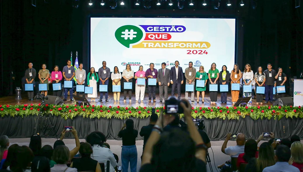 Rafael Fonteles reúne gestores da educação