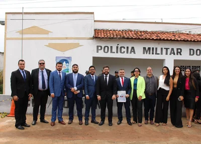 Representantes da OAB em ato de desagravo por prisão do advogado Willians Fonseca