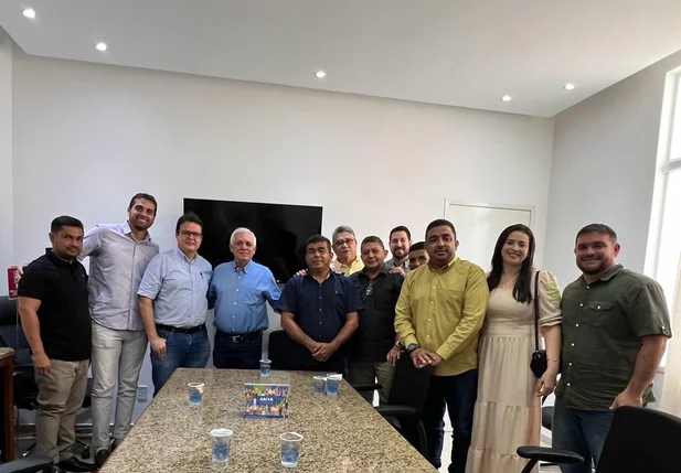 Reunião com lideranças de José de Freitas e Themístocles Filho