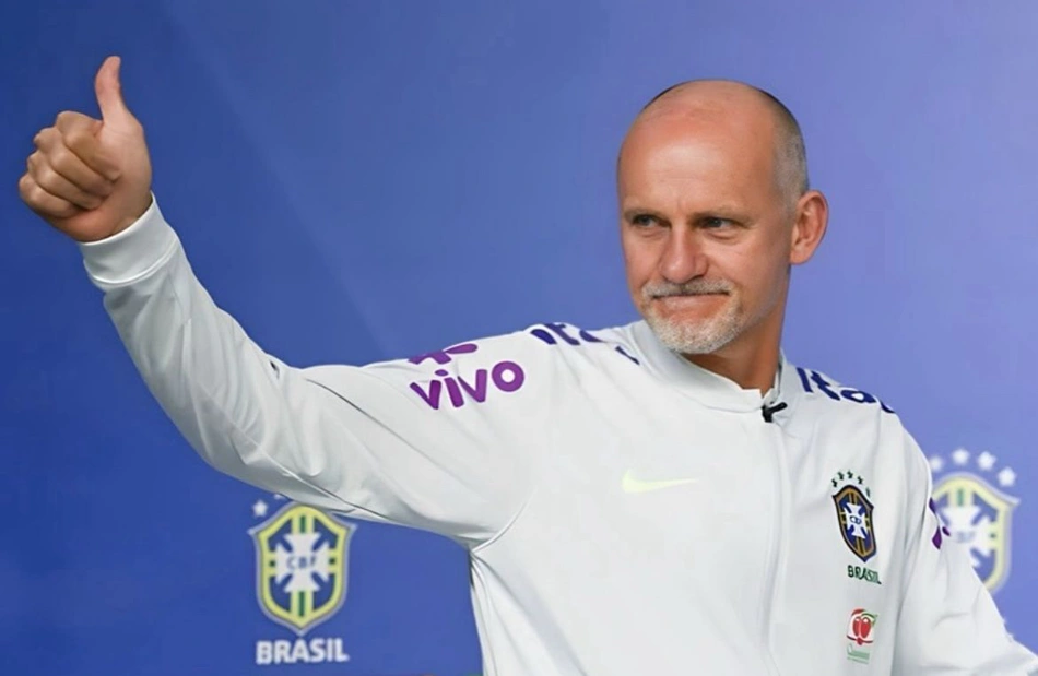 Taffarel volta ao posto de preparador de goleiros da seleção